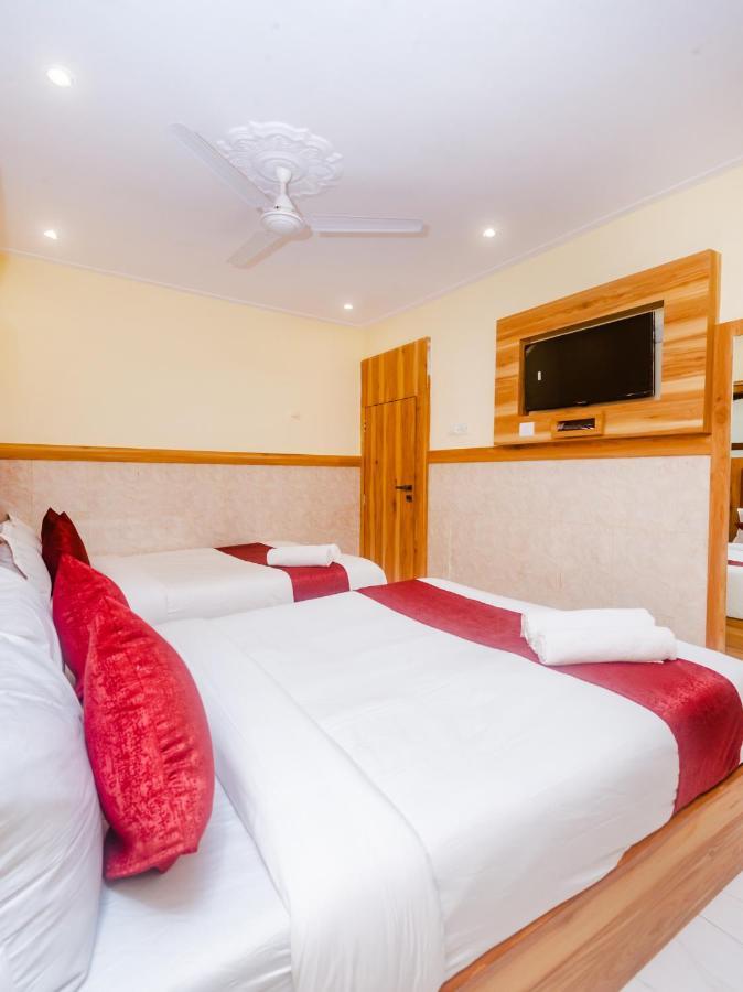 Aman Hotel Near Cst Bombay Eksteriør billede