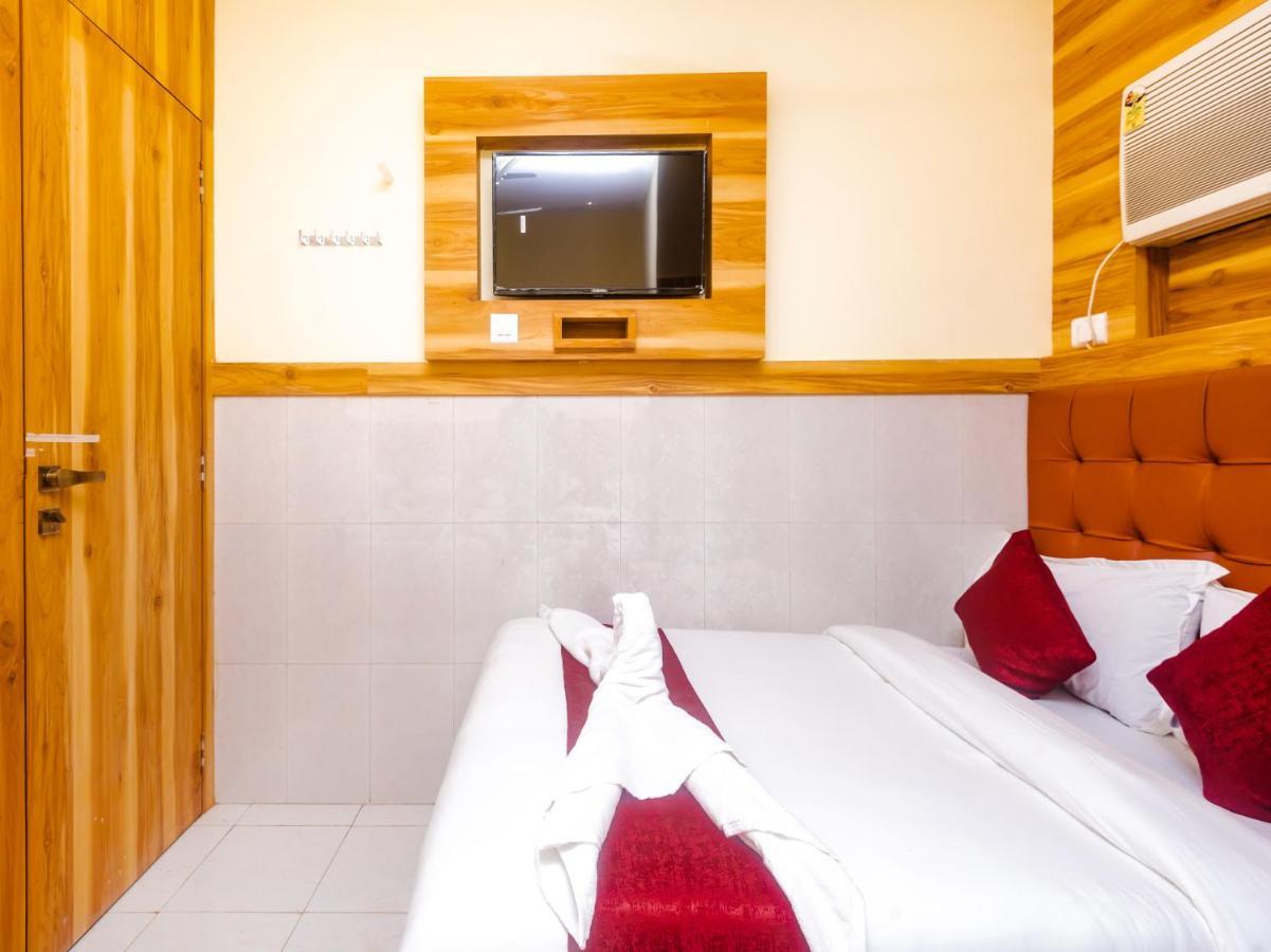 Aman Hotel Near Cst Bombay Eksteriør billede