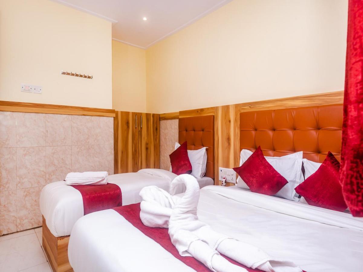 Aman Hotel Near Cst Bombay Eksteriør billede